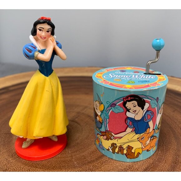 Disney Snow White & The Seven Dwarfs Music Box with Figurine Set Tokyo Disneylan - Picture 1 of 9